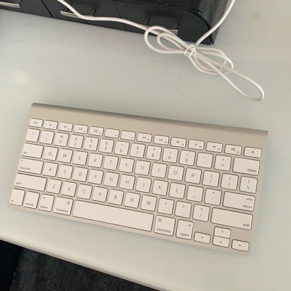 brand new bluetooth Apple keyboard